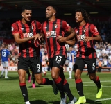 Αγγλική υπόθεση με γαλλική εσάνς!