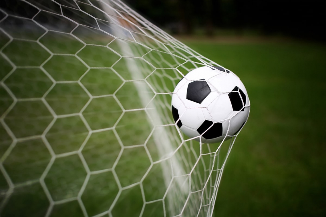 Χωρίς πολλά πολλά....